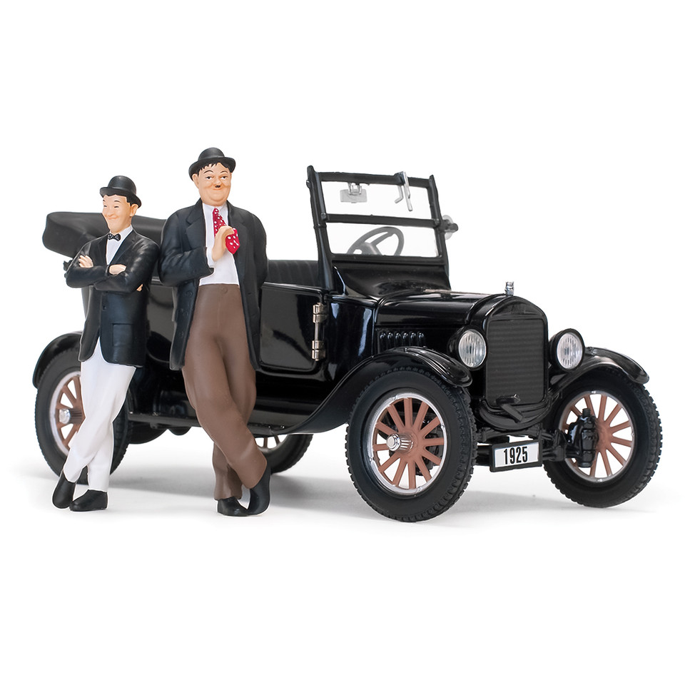 Laurel & Hardy 1925 Ford Model T 1:24 Scale Diecast Model Car by Sunstar Main Image