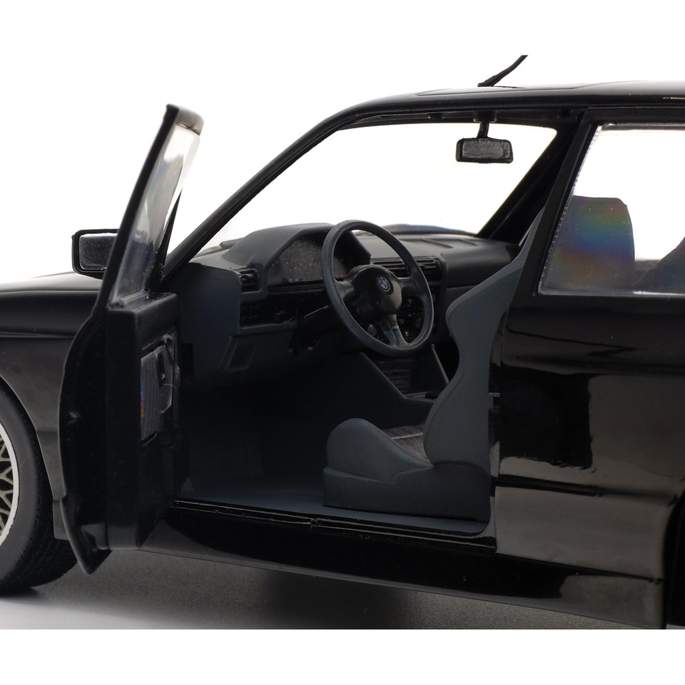Coche A Escala 1/18 BMW M3 E30 Sport Evolution 1990, Color Negro