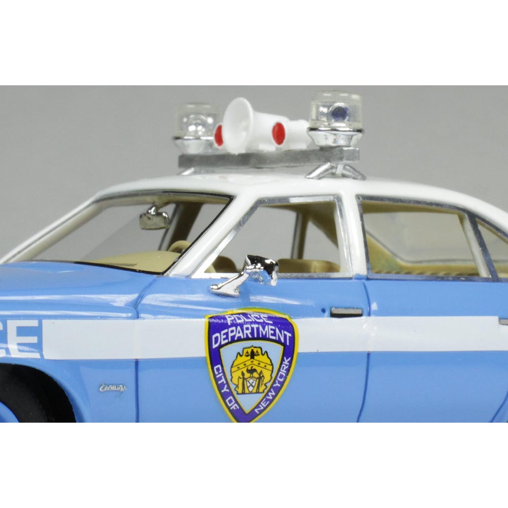 3D 立体的　NYPD クリスタルニューヨーク市警察 クリスタル　製　記念品 ☆【2023.08.04】ポリスバッジ ニューヨーク市警察