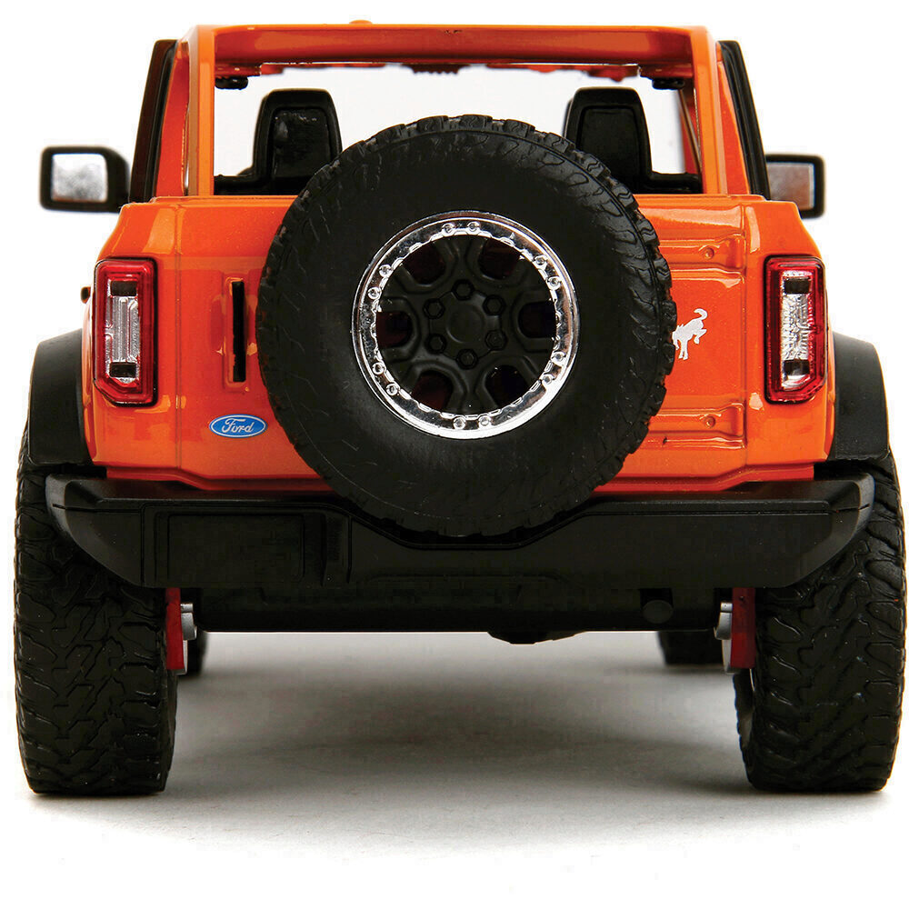 ミニカー 1:24 2021 Ford Bronco Open Top 2021 Ford Bronco Open Top w/Tire Rack Diecast Model Truck