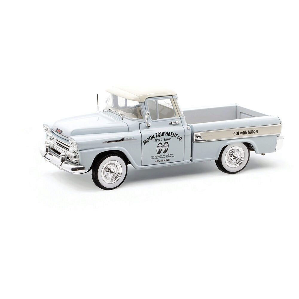 ミニカー　1/18 1977 ダッジ アドベンチャー Sweptline(ライトブルー×ホワイト) [AMM1303] 1977 Dodge D100 Adventurer Sweptline Pickup Truck Light Blue