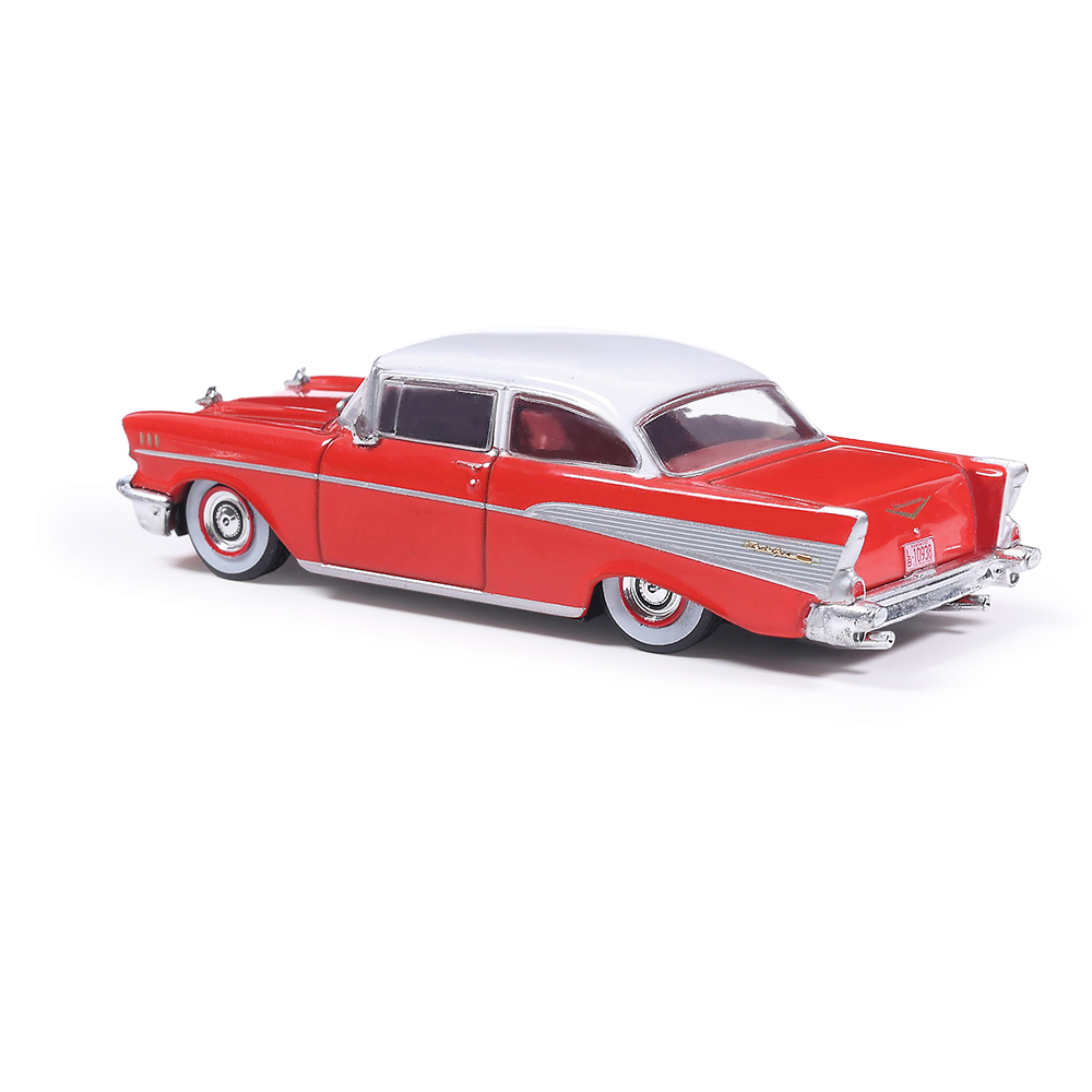 ダイキャストカー 1/18 1957 CHEVROLET BEL AIR 1957 Chevrolet Bel Air Hard Top Green 1/18 Diecast Model Car
