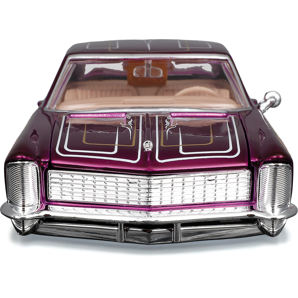 ミニカー Buick Riviera Maisto 1:64 1965 Buick Riviera Lowrider With Adjusting axle