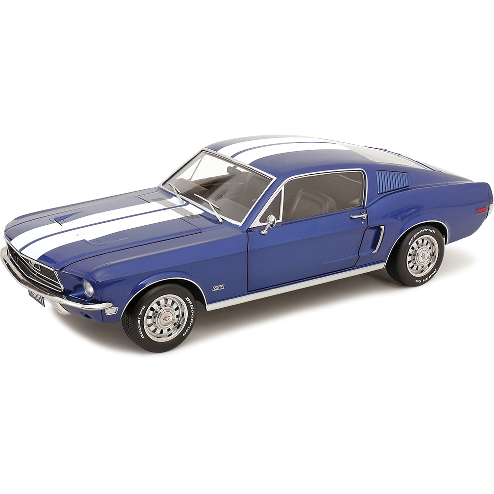 104-044 Cult 1/18 フォード Mustang Wagon 1/18 Cult Scale Models 1965 Ford Mustang Intermeccanica