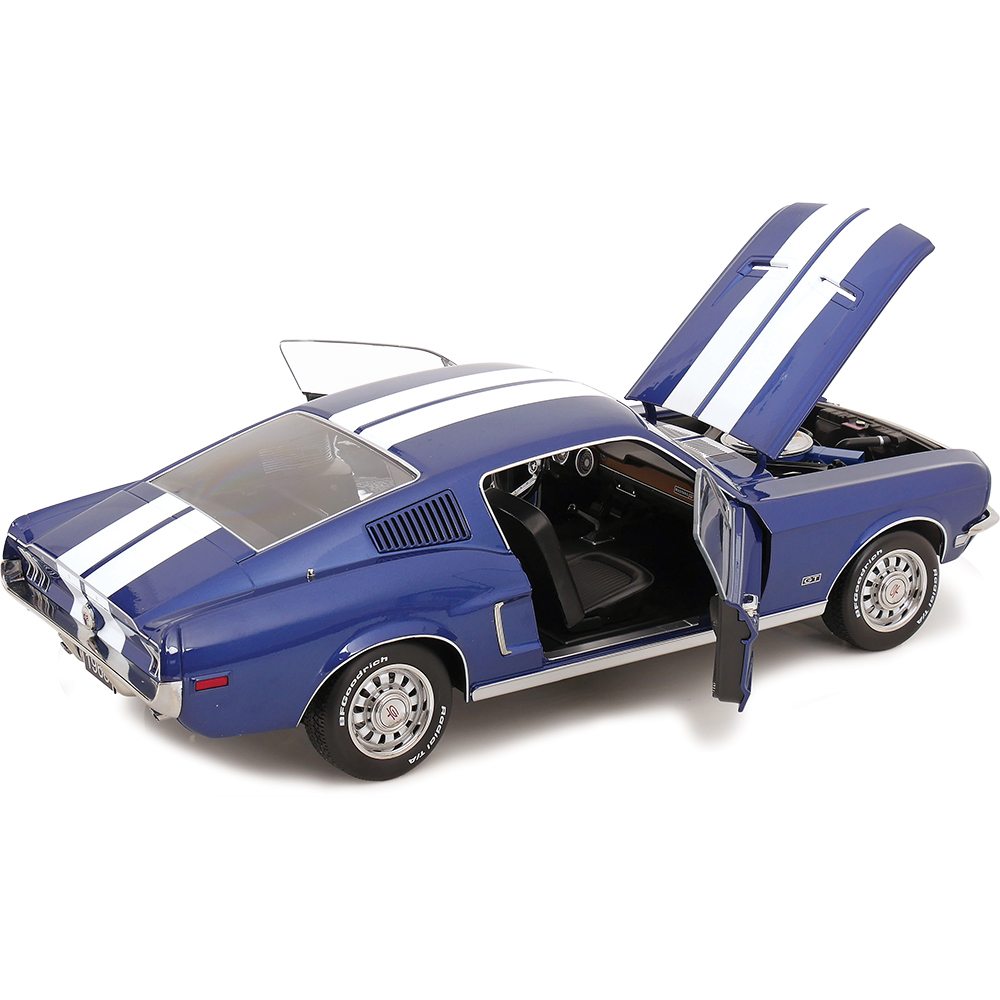 104-044 Cult 1/18 フォード Mustang Wagon NRP32689-02__81724.1756669563.