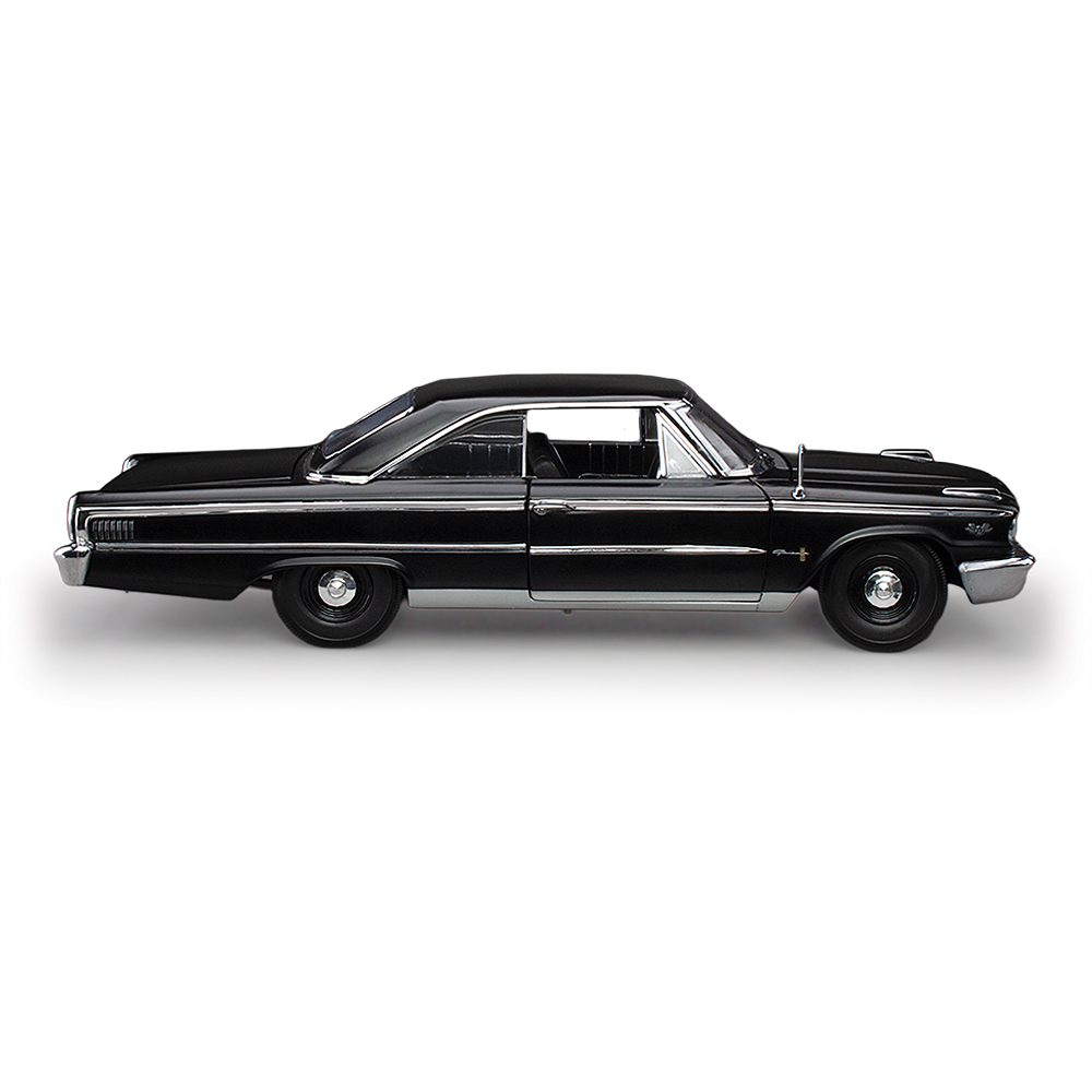 1963 Ford Galaxie 500 XL Hardtop Semi-gloss Black (Fast 5 ) | Sunstar