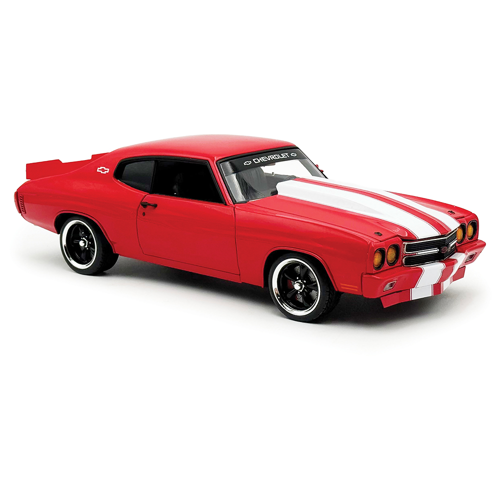 Presenting my 1:18 scale ERTL die cast 1970 Chevrolet Chevelle SS that I turned into a basket case project car. So I started with the race car with the Tiger on the