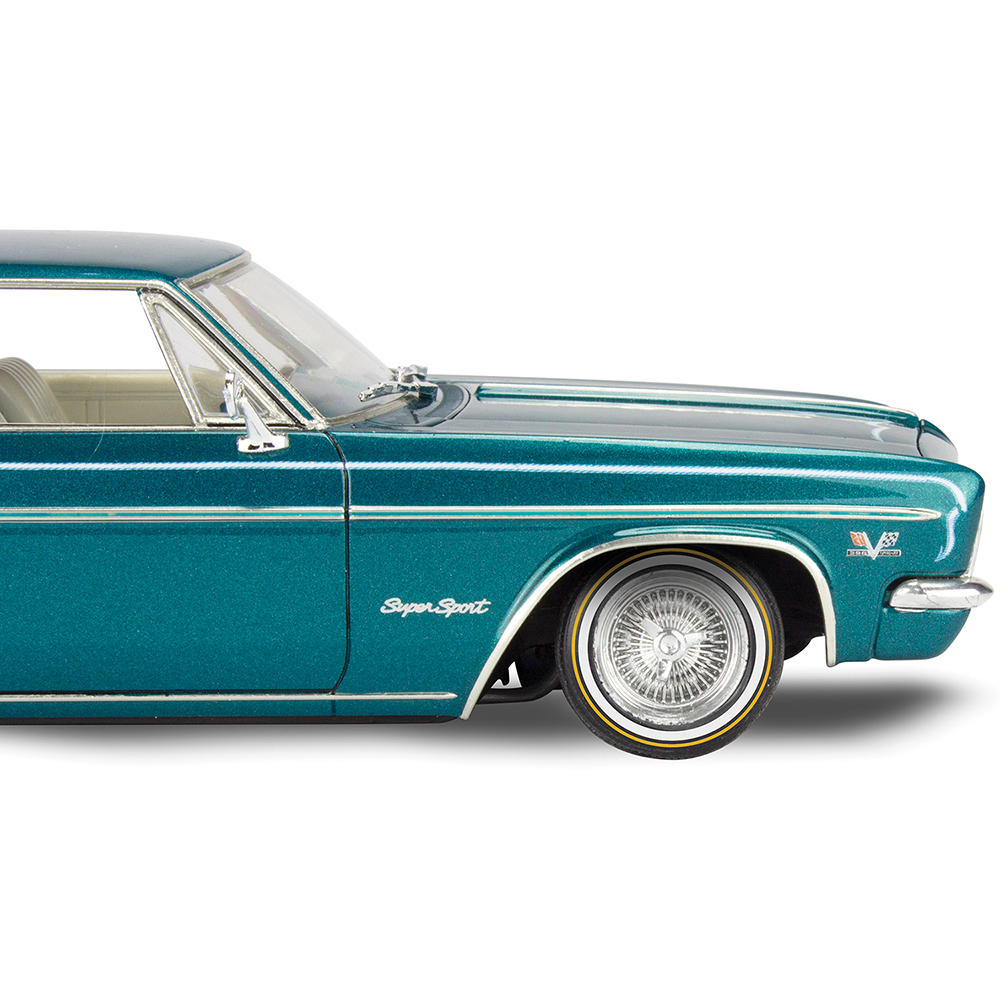 自動車 revell 1/25 1966 impala ss lowrider 1966 Chevy Impala SS Plastic Model Kit Model Kit | Revell