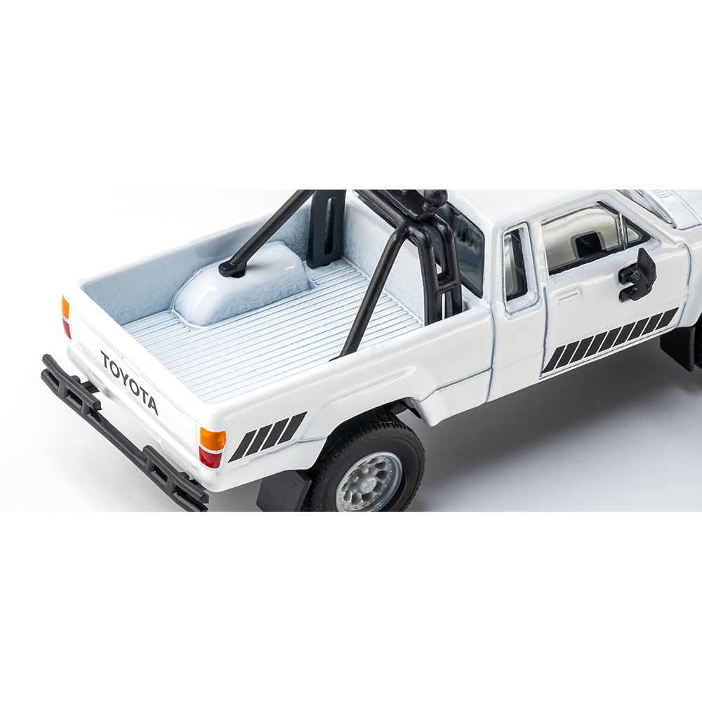 1985 Toyota Hilux SR5 Diecast Model Truck | Jada Toys