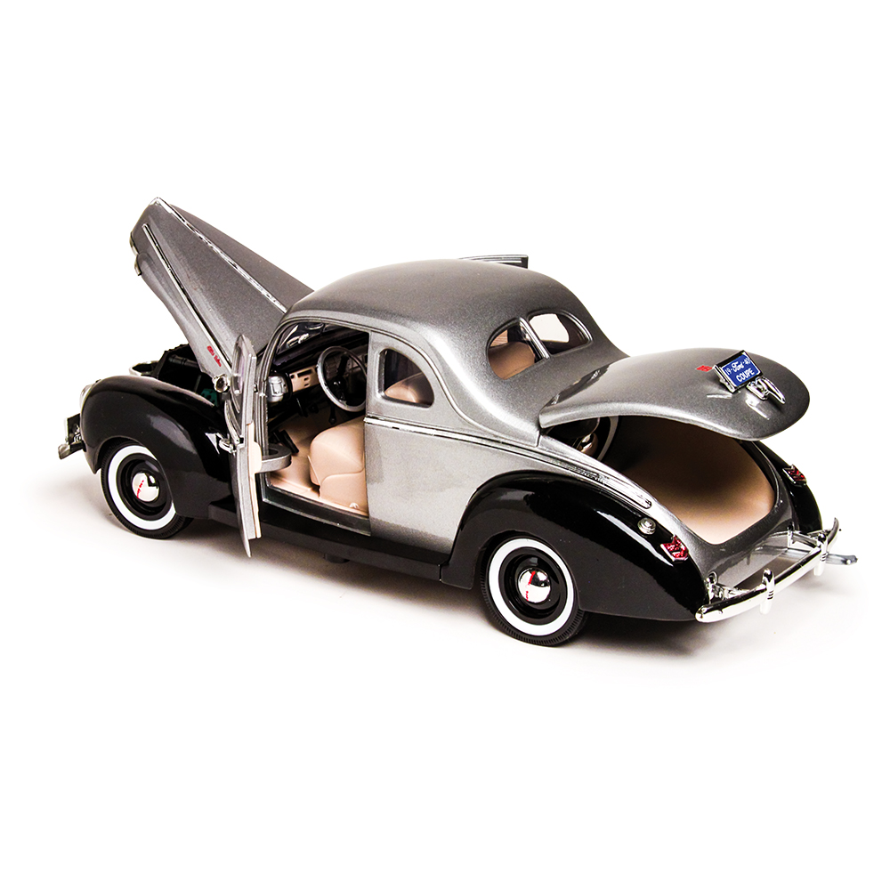 1940 Ford De Luxe ミニカー 100周年記念モデル 1940 Ford Deluxe Diecast Model | Motormax