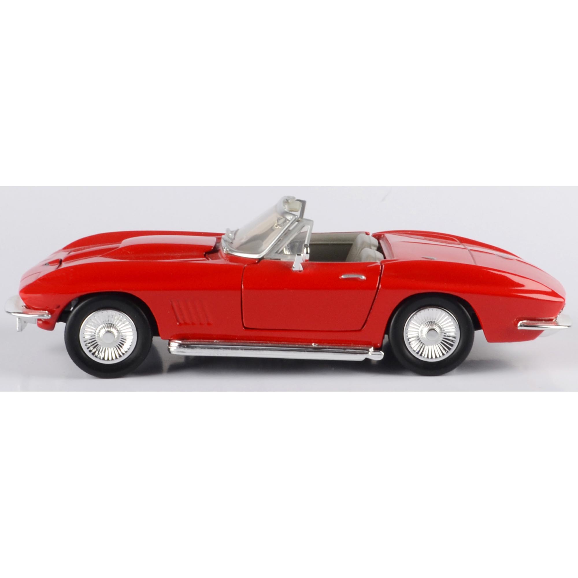 1967 Corvette Red Diecast Model Car | Motormax