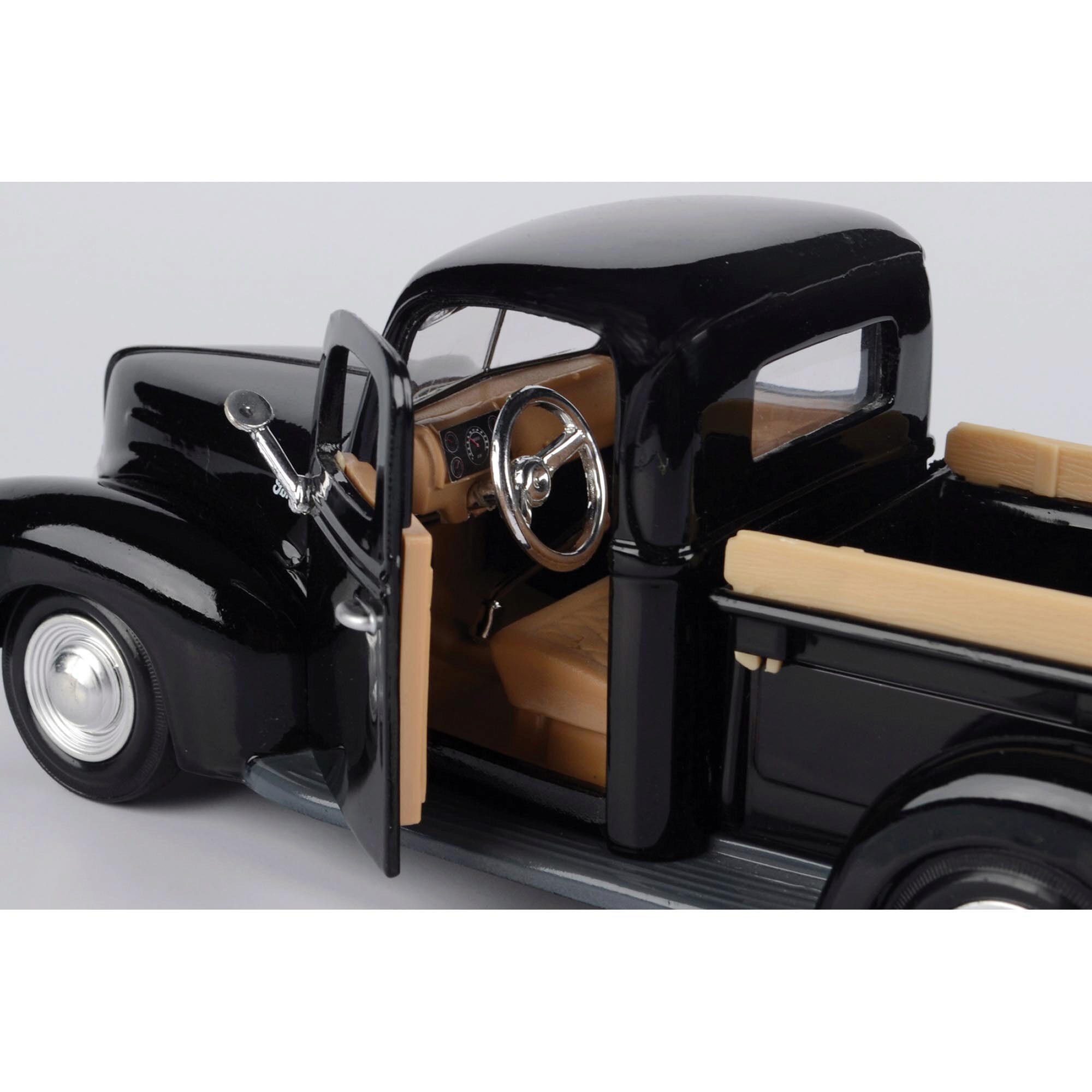 ミニカー1/24 箱あり 1940 FORD PICKUP No.256 Amazon.com: 1940 Ford Pickup Truck Black 1/24 Diecast Model