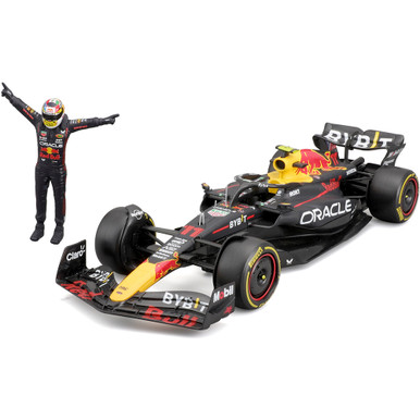 Bburago 1:24 diecast model of the 2023 Oracle Red Bull RB19 Formula 1 car with driver figure