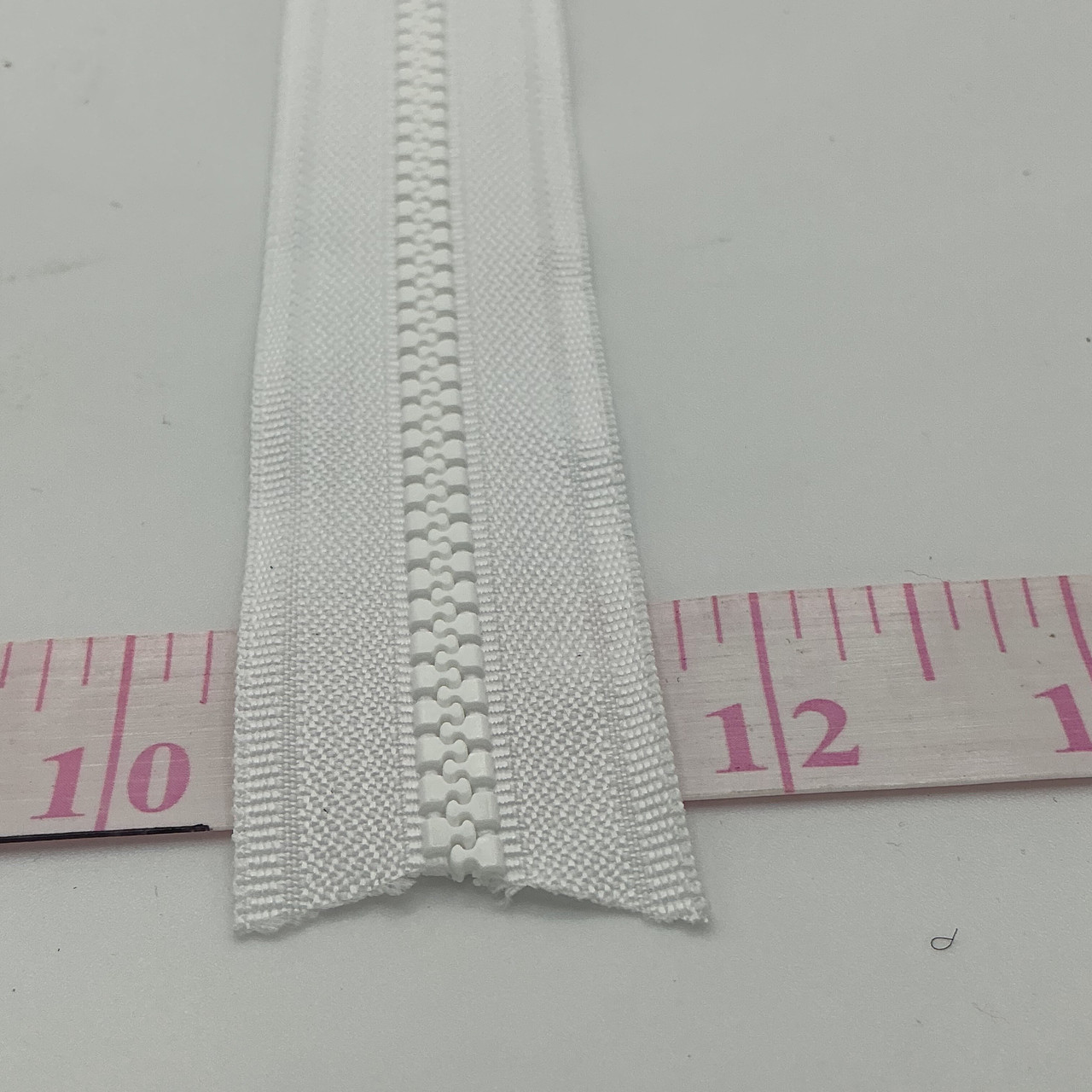 Molded Chain #5 WHITE MARINE / OUTDOOR ZIPPER MOLDED CHAIN | BY THE YARD - Fabric ...