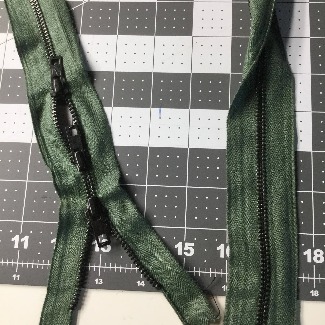 Green Metal Zipper -  Canada