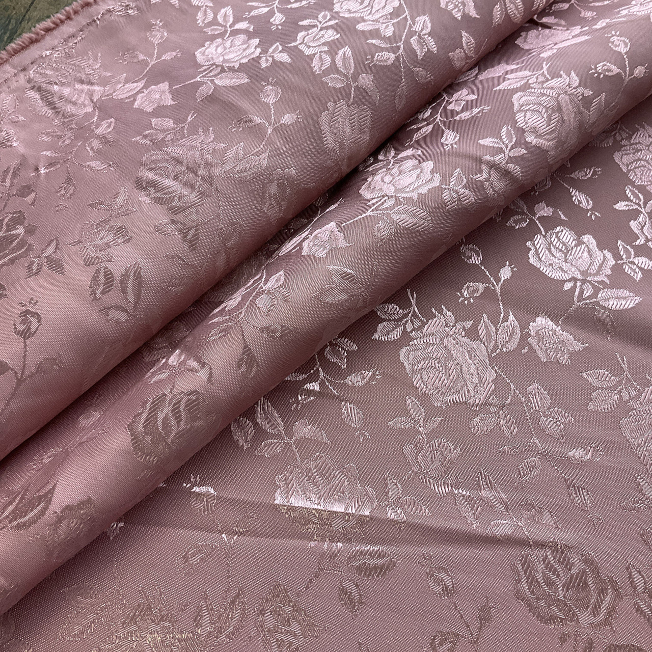 即完売人気】CALEE ROSE PATTERN JACQUARD DENIM Rose Satin Jaquard Mauve | Lightweight Jacquard, Satin