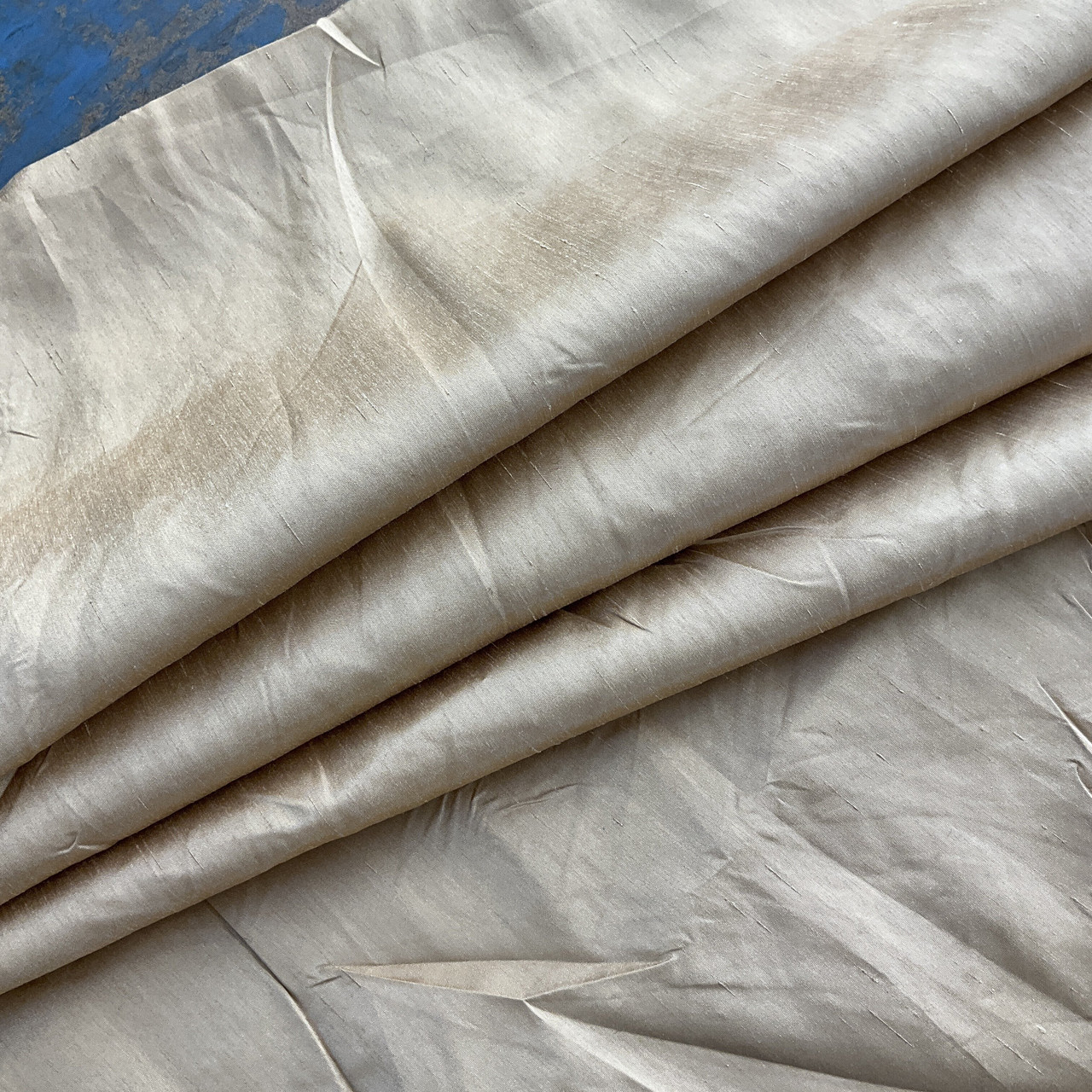 Silk Dupioni Shantung Fabric 100% Polyester for Apparel Home Decor By Silk Dupioni Shantung Fabric 100% Polyester for Apparel Home Decor By