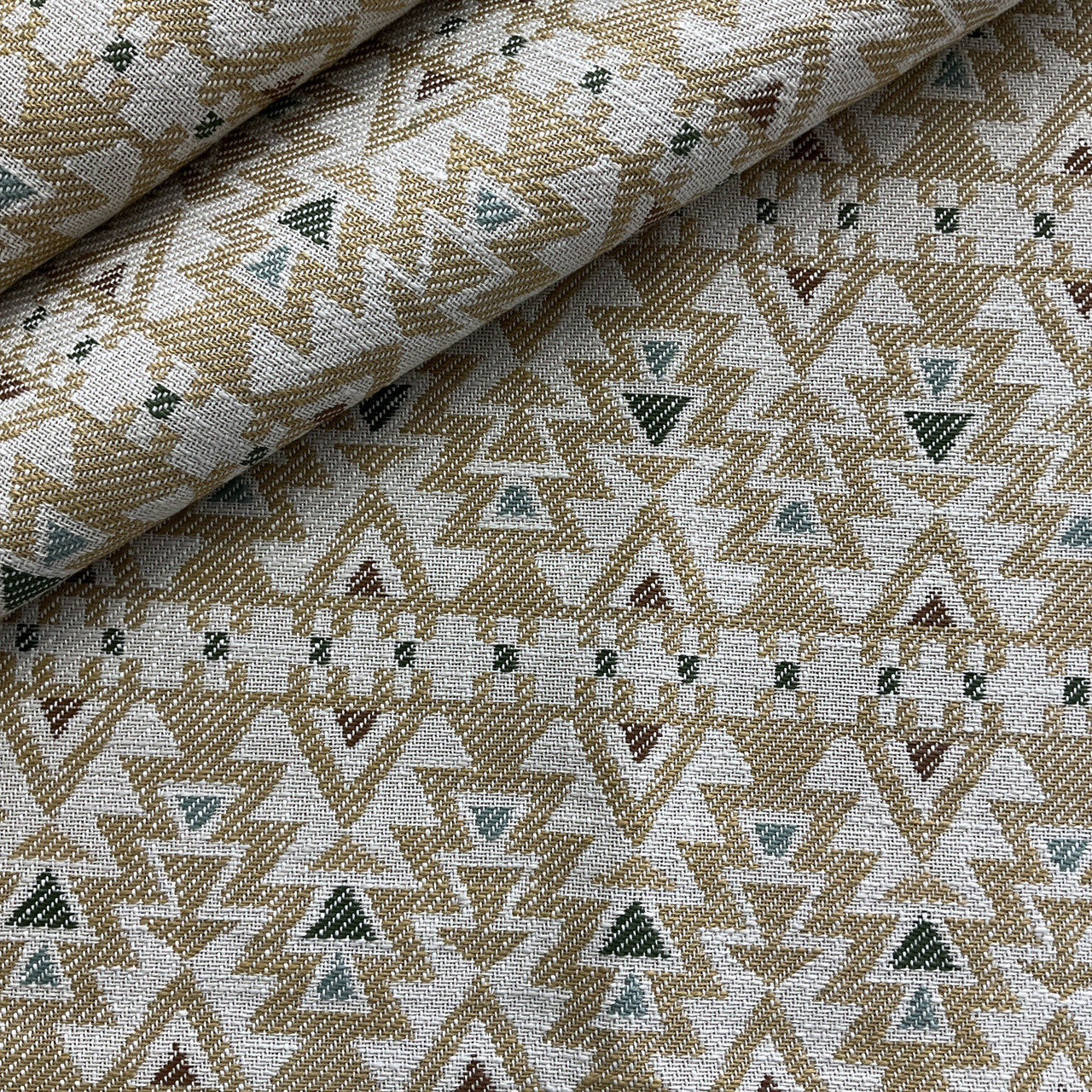 Artistry Tribal Southwest Roro Jacquard Gilded | Very Heavyweight