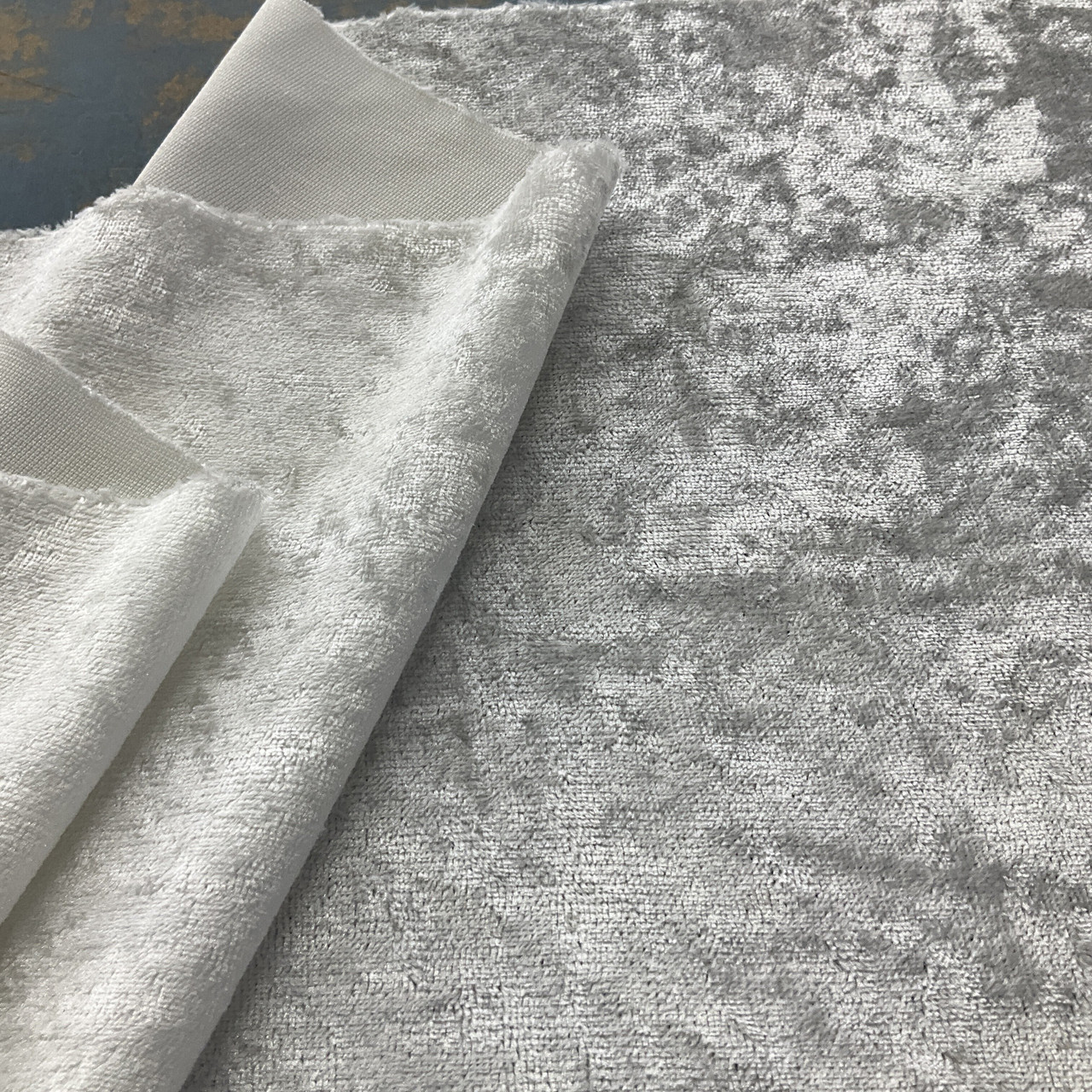 White Crushed Velour Fabric – In-Weave Fabric