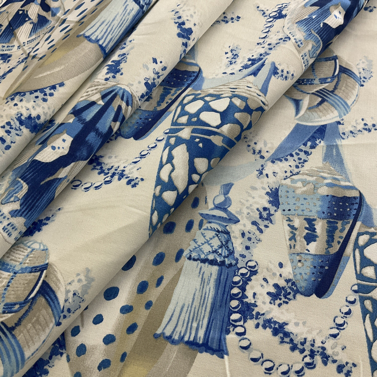 Diamond Yard Printed Cotton Cushion Cover - White-Blue