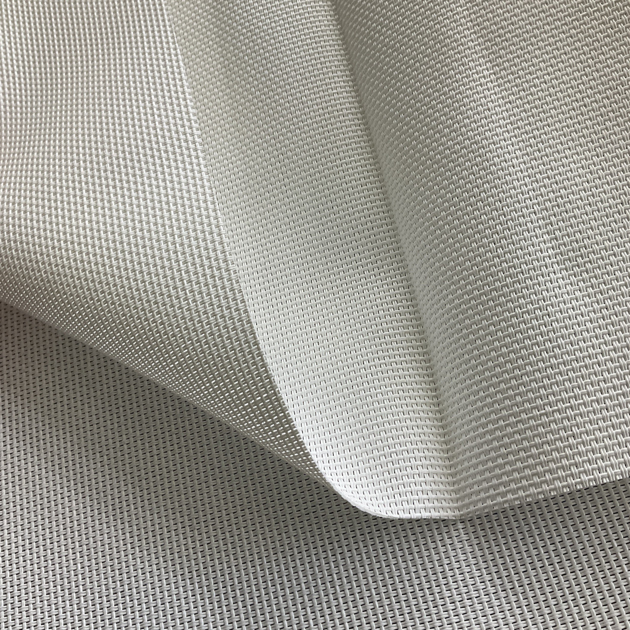 Phifertex White 000 54-inch Standard Mesh Fabric