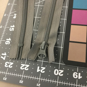 29.5" Coil Zipper | Alpha Green | Military Repair | Bags / Pockets