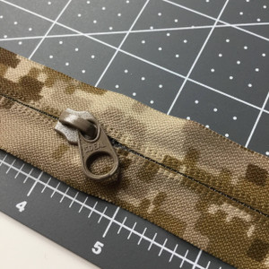 8.25 Inch Desert Camo Non Separating Zipper.    For Pockets and crafting.  YKK