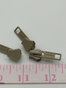 #5 MOLDED CHAIN BEIGE PULLS Single Pull / Self Locking