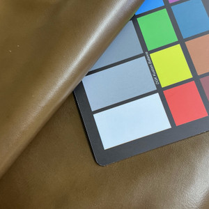 Chocolate Brown Top Grain Premium Leather Hide | Chrome Tanned | 40+ Square Feet | 1 mm / 2.5 Ounce | Upholstery Leather