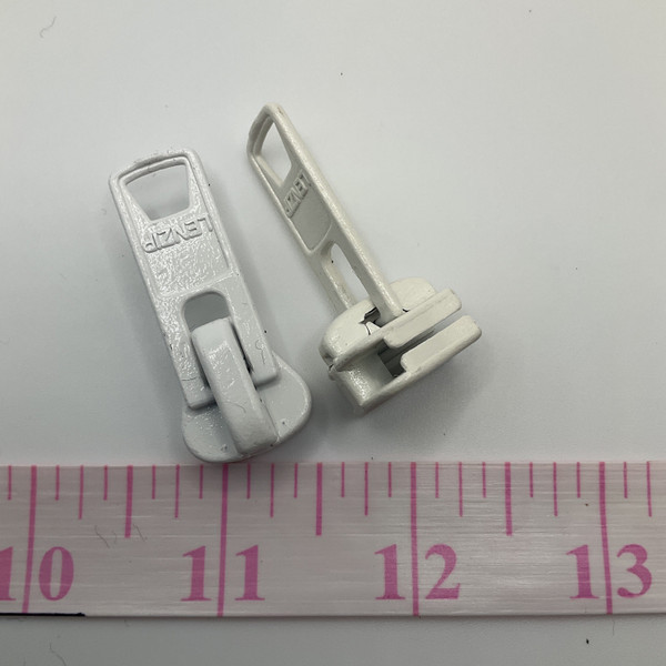 # 10 Single Pull Slides White Zipper