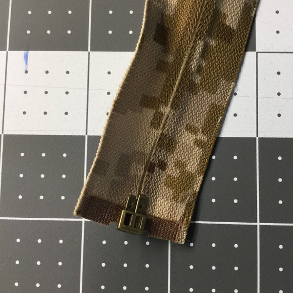 30 Inch Separating Jacket Zipper | Digital Desert Camouflage, Single Pull |