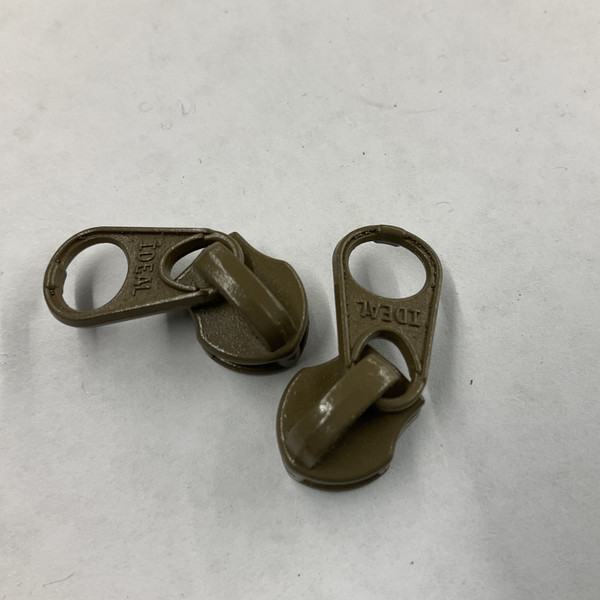 Zipper Pulls  coil- 10pk