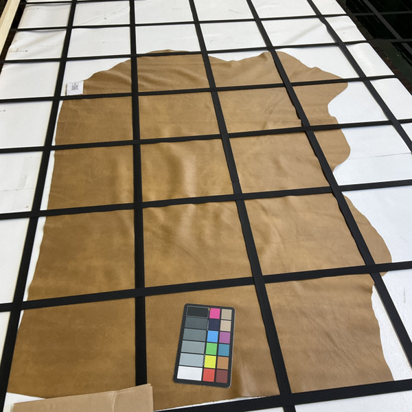 New Promenade in Camel Tan | Leather Cowhide | 14 Square Feet | 3 Ounce / 1.2 mm