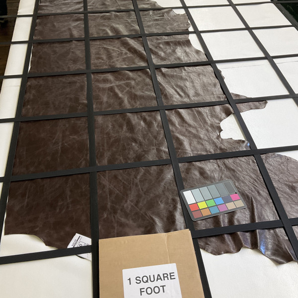 Vintage Worn Look in Chocolate | Leather Cowhide | 20 Square Feet | 3 Ounce / 1.2 mm