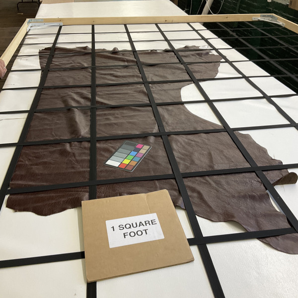 Bourbon Brown | Full Grain Leather Cowhide | 17 Square Feet | 4.5 Ounce / 1.8 mm