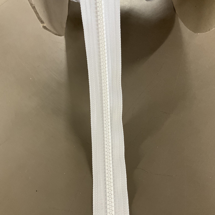 # 5  Marine Chain Zipper White By The Yard