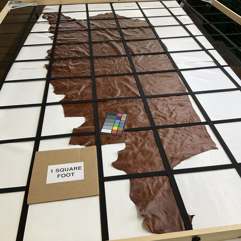 Vintage Worn Look in Harness Brown | Full Grain Leather | 20 Square Feet | 3.5 Ounce / 1.3 mm