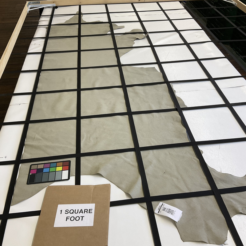 Roche in Beige | Heavily Pebbled Leather Cowhide | 18 Square Feet | 3.5 Ounce / 1.4 mm