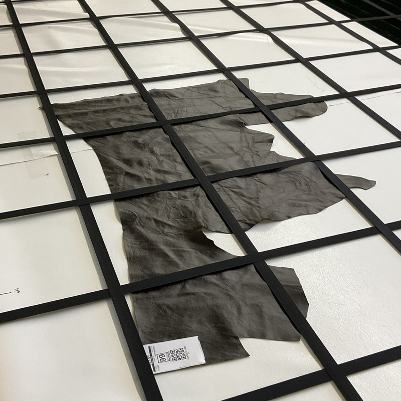 Vintage Worn Look in Darkest Brown | Full Grain Leather | 4 Square Feet | 3 Ounce / 1.2 mm