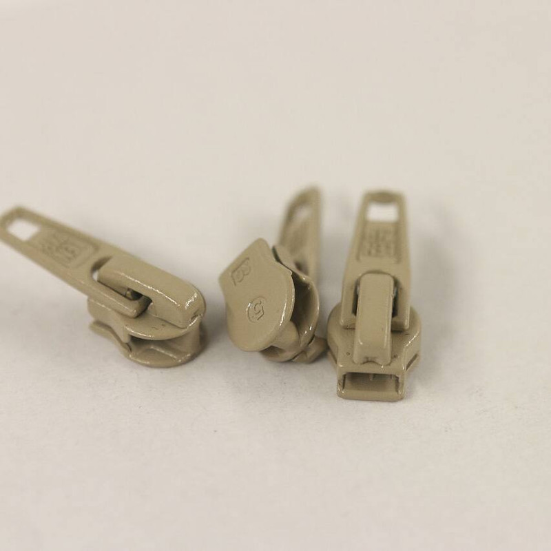 #5 Coil Zipper Pull Slides Lt Beige Zipper