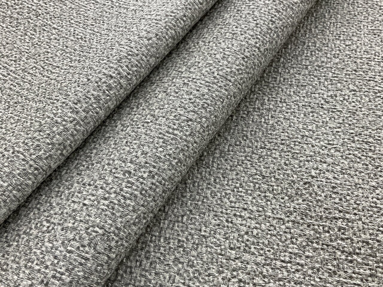 Upholstery chenille w structure vanilla