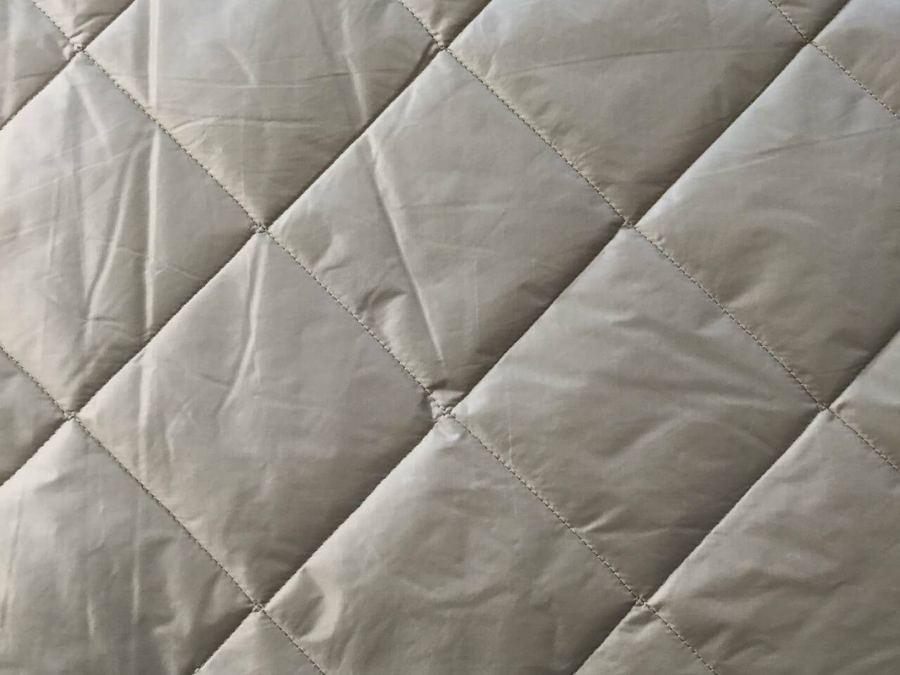 Upholstery Fabric Quilted PU Leather Diamond 5x5 - White