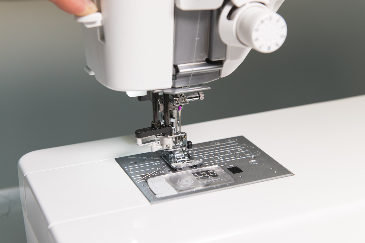 Janome Memory Craft 6700P Sewing Quilting Machine