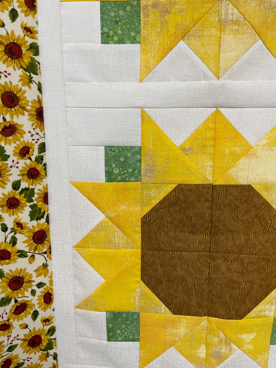 How to sew an Easy Table Runner to sew using PreCut Fabrics - Tara Reed  Designs