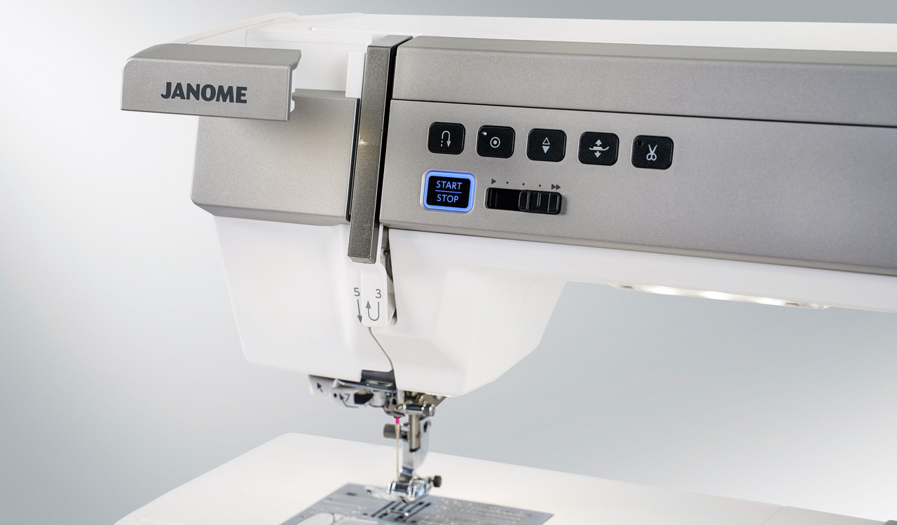Pre-Owned Janome Horizon Memory Craft 9480 QC Professional Sewing