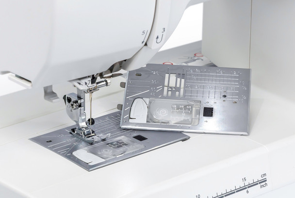 Janome Memory Craft 1000 Sewing + Quilting + Embroidery Machine