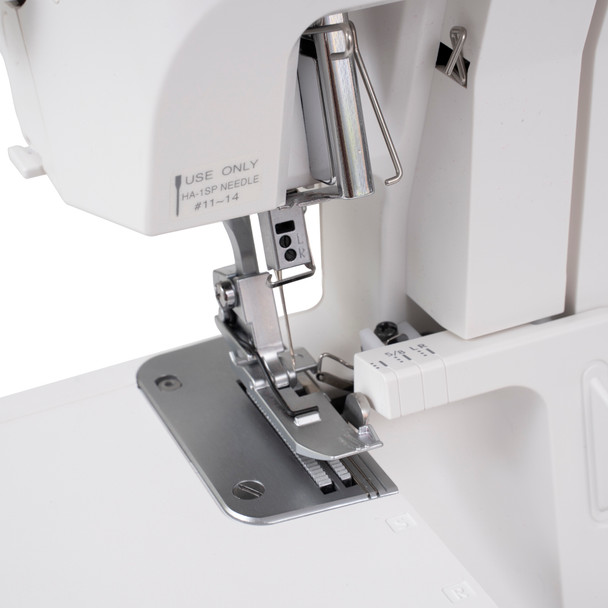 Janome SewSwitch 30 Combination Overlock + Sewing Machine