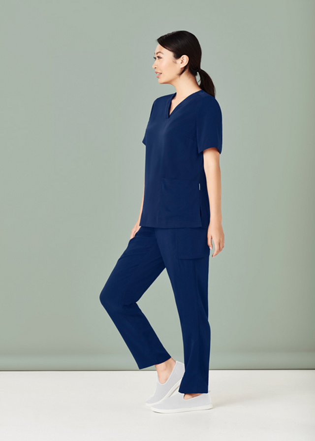 How To Select The Perfect Medical Scrubs? Rose Street Spa