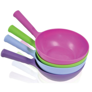 Harold Moore Plastic Round Feed Scoop Harold Moore Plastic Round Feed Scoop