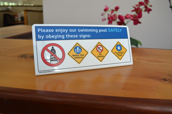 How Safety Signs Can Help to Manage Pool Risks and Protect Swimmers